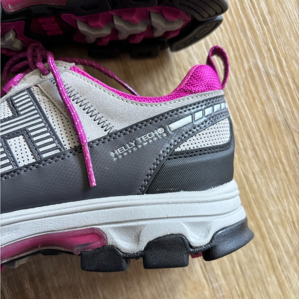 NWT Helly Hanson Women’s Trackfinder 2 Hiking Running Shoes 7.5 - Picture 3 of 11